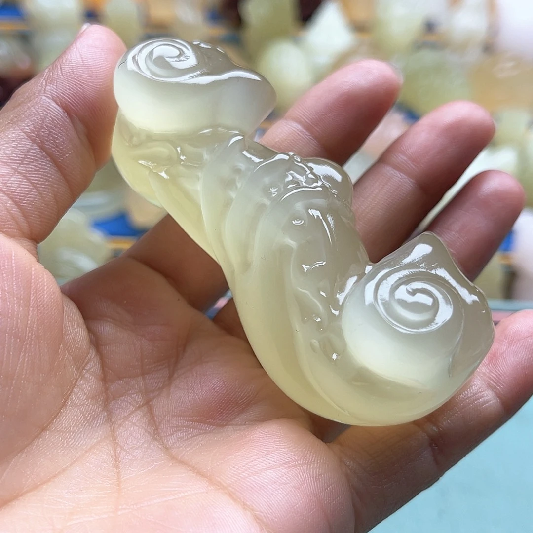 红***3新疆昆仑山脉山料