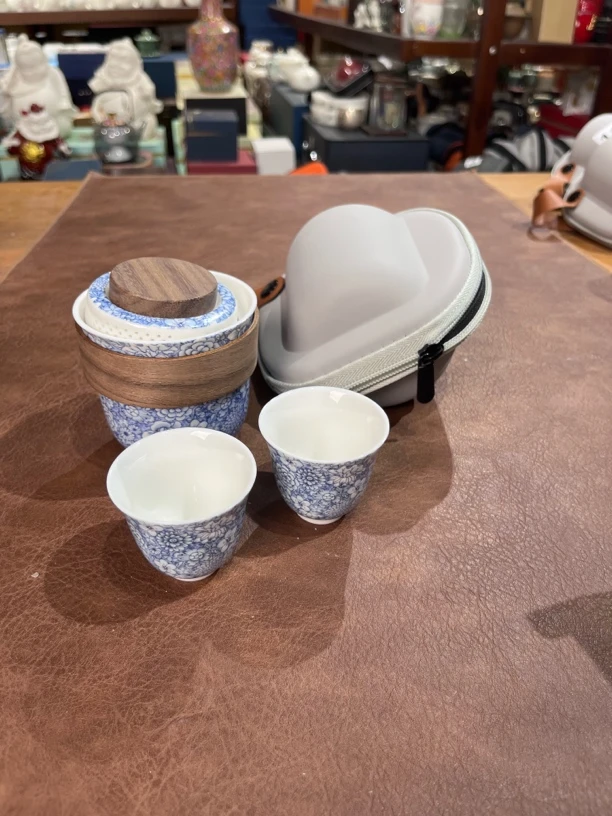 117青花万花一壶二杯旅行茶具