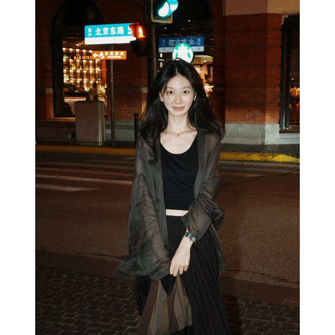 【LiuSanSan】极简老钱风复古衬衫女夏宽松圆领衬衣2506070