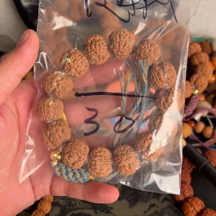 金刚菩提吊坠随**跑去了啊啊啊啊啊啊