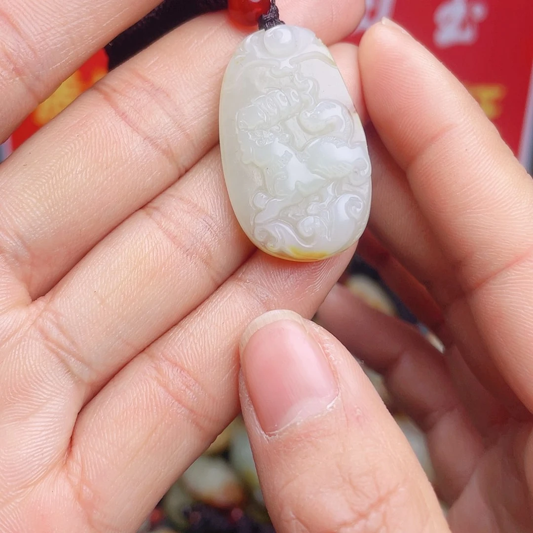 和田玉颈饰未镶嵌