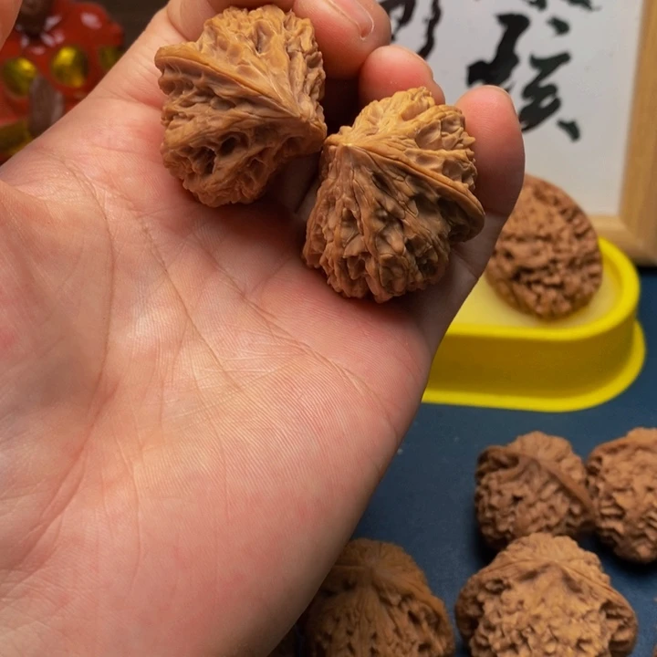 吊坠文玩核桃野牛半壁江山