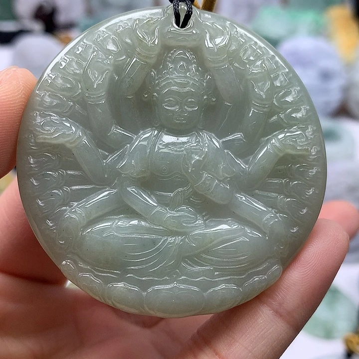 翡翠未镶嵌颈饰千手观音福利