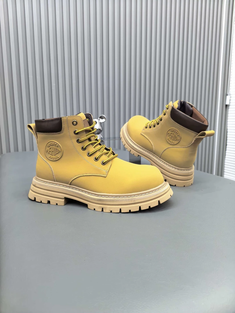 男士冬季新款增高大黄靴厚底防滑轻便舒适潮流时尚百搭加绒马丁靴