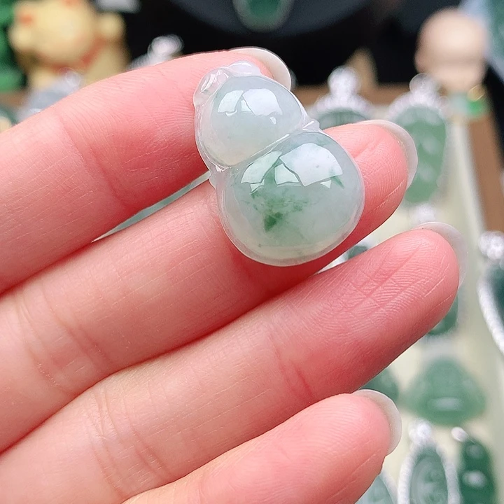 颈饰银S925镶嵌翡翠吊坠