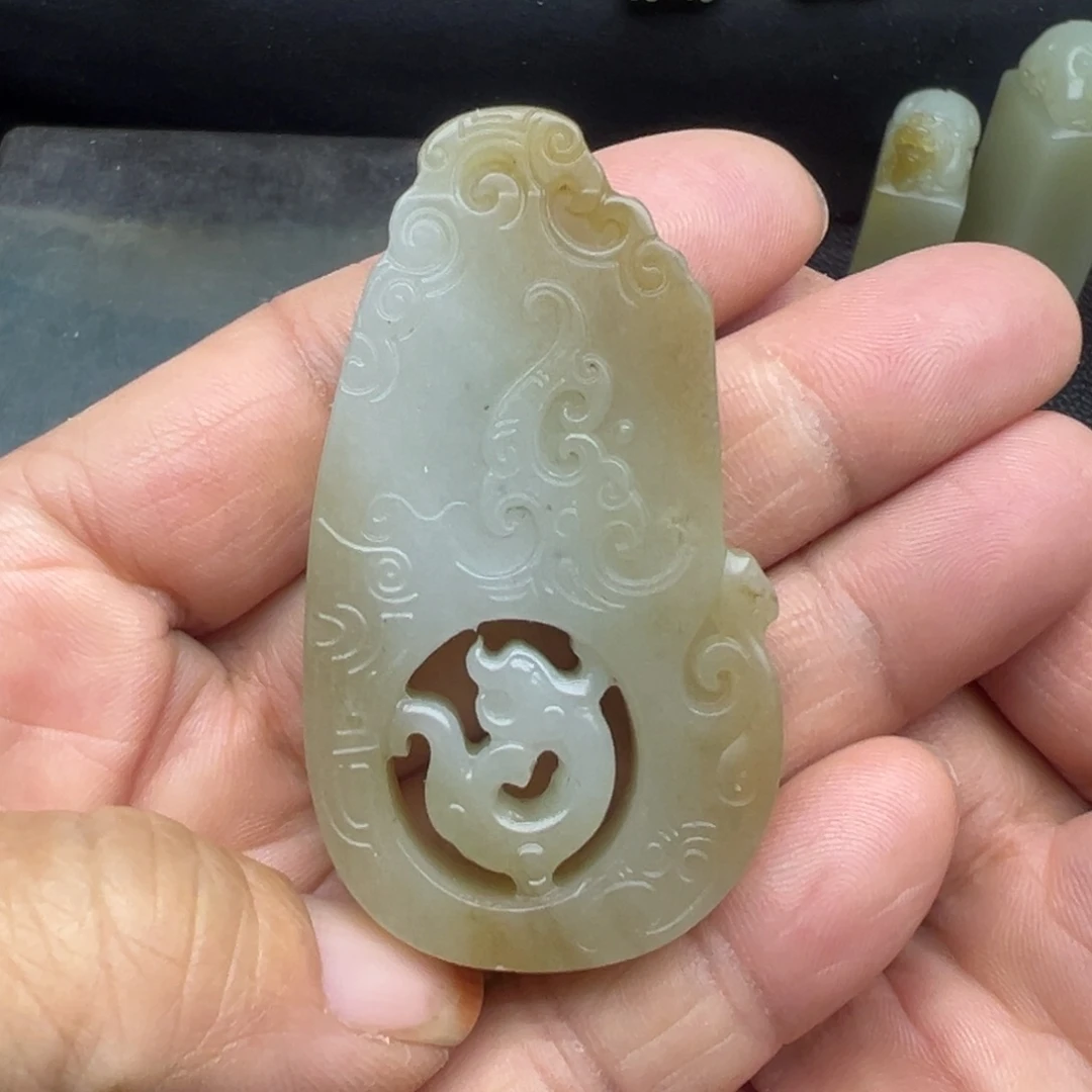 和田玉（糖玉）未镶嵌吊坠(不含链)