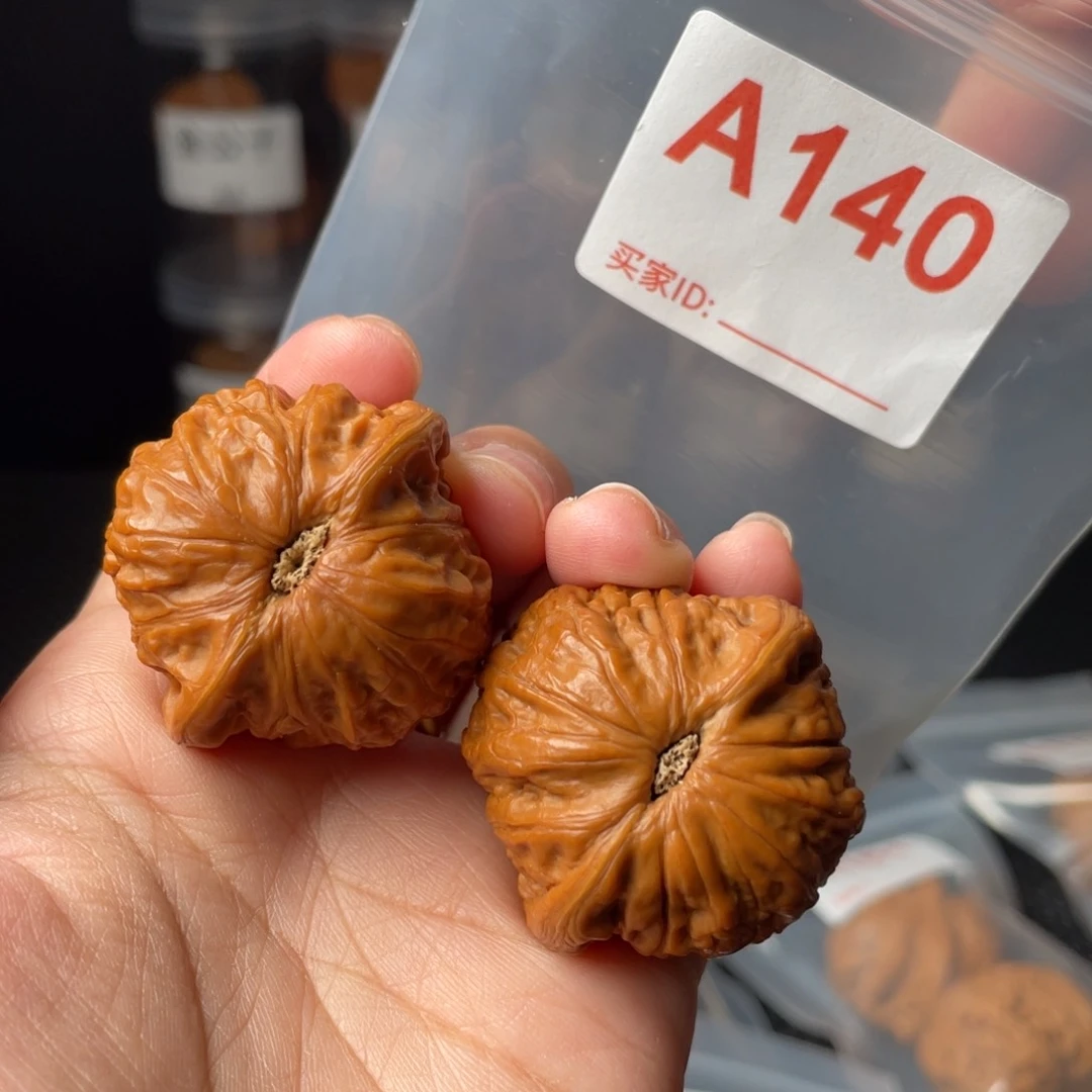 文玩核桃把件坐****?37铁锤