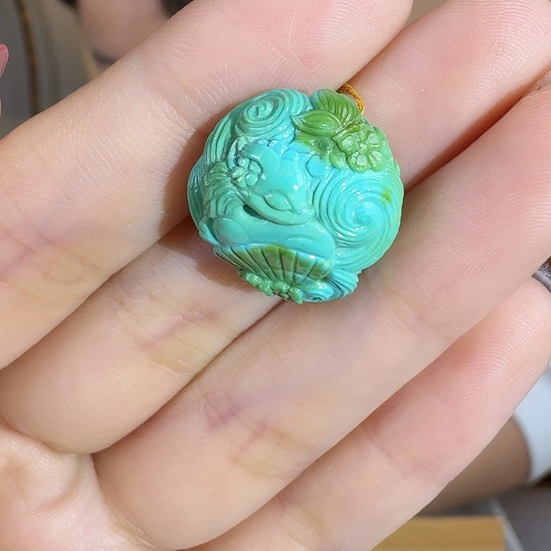 绿松石未镶嵌挂件