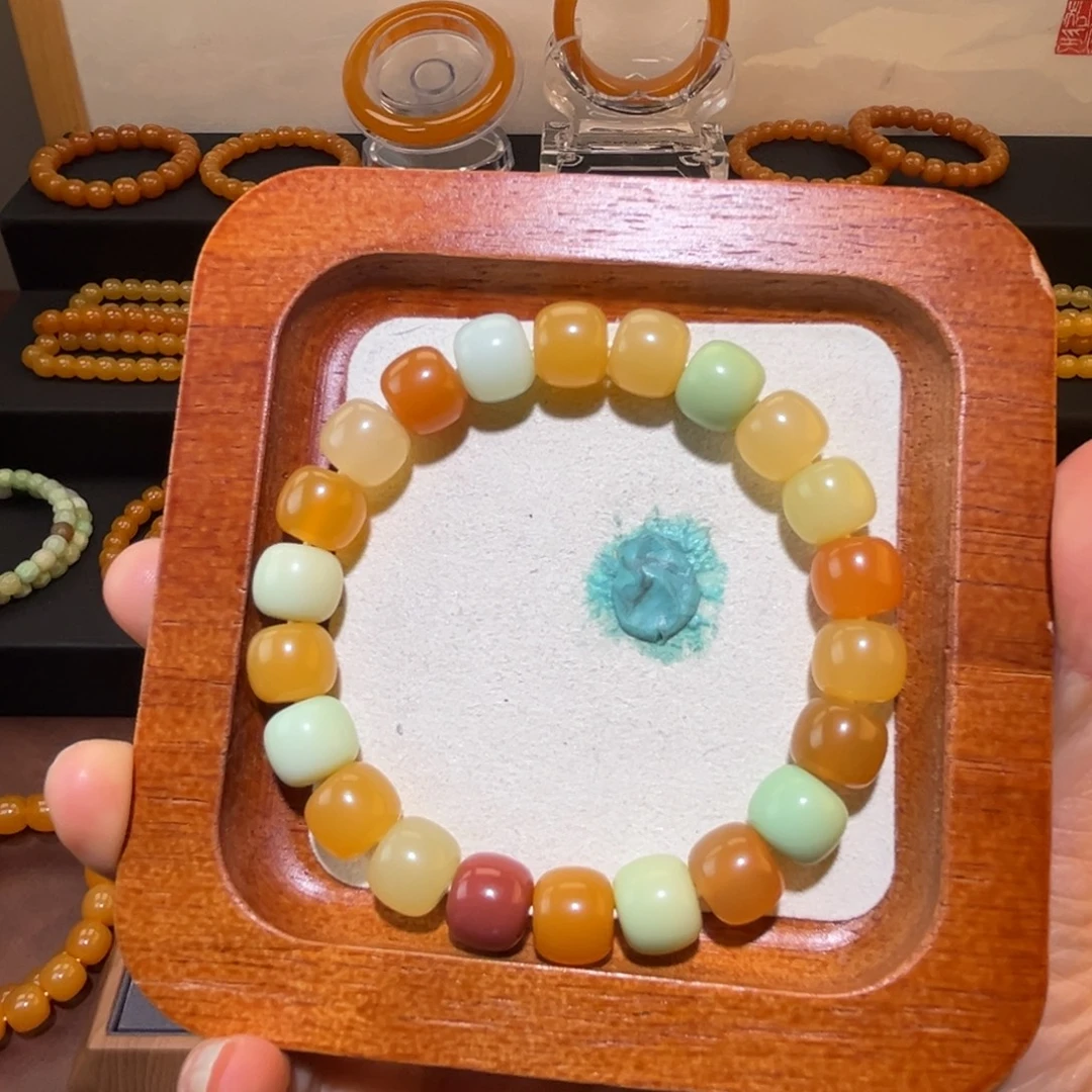 石英质玉（缅黄）未镶嵌卡10多宝老型