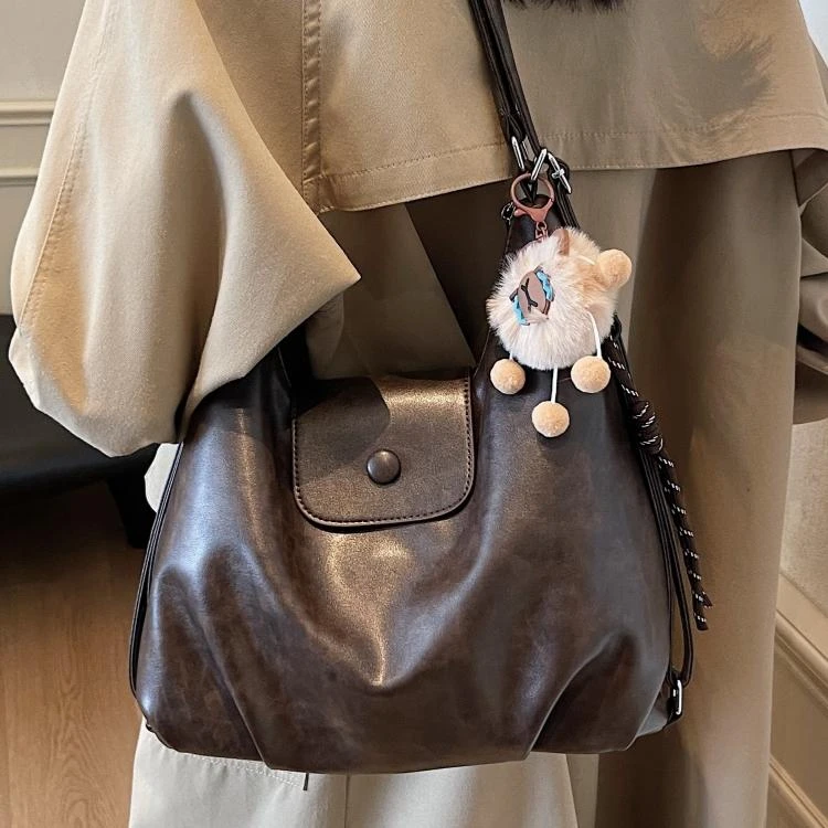 高级感大容量包包女2025春夏新款百搭通勤小众设计双肩斜挎托特包