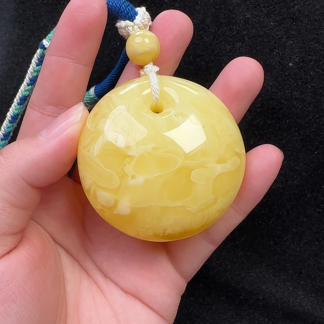 蜜蜡未镶嵌珠宝奇石