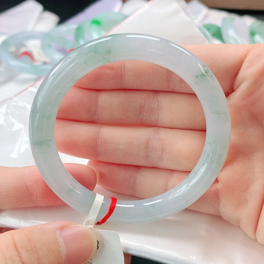 翡翠未镶嵌手镯缅甸A货翡翠手镯
