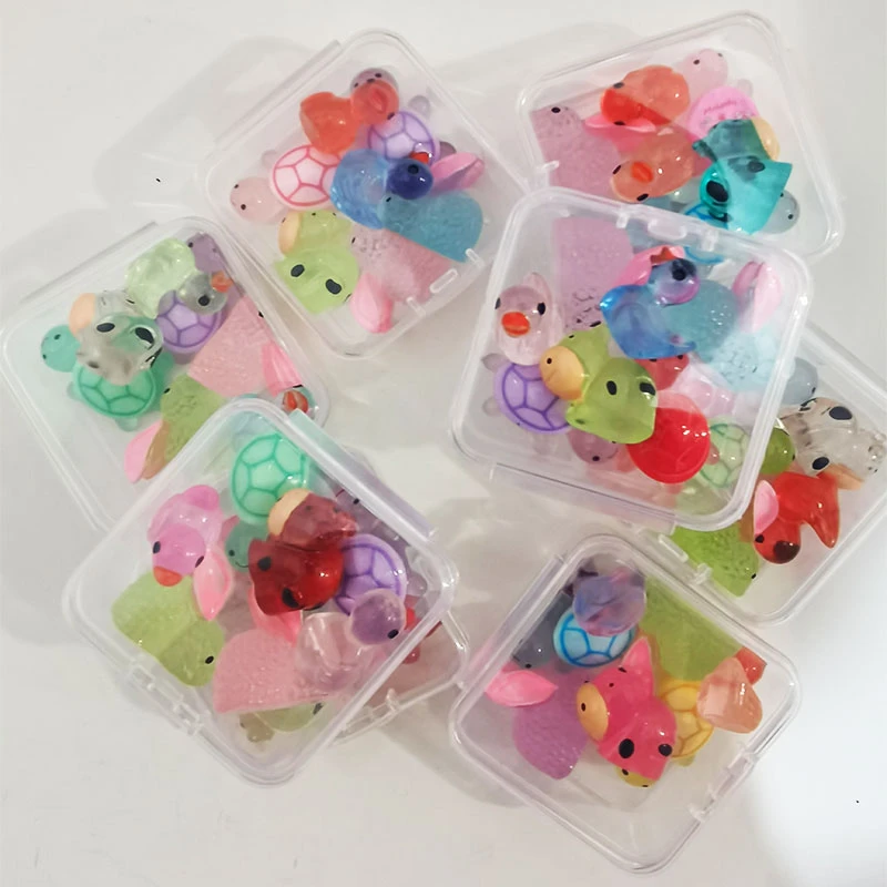 小盒装龟兔牛鸭造型树脂混款