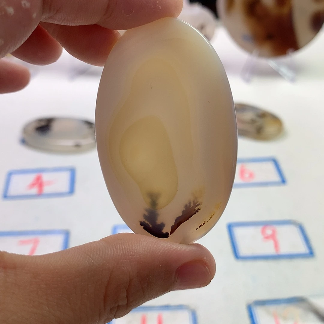 未镶嵌玛瑙/玉髓珠宝半成品