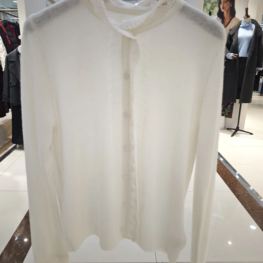 秋冬保暖宽松开衫镂空花边针织设计