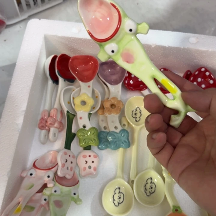 景德镇陶瓷手工制作