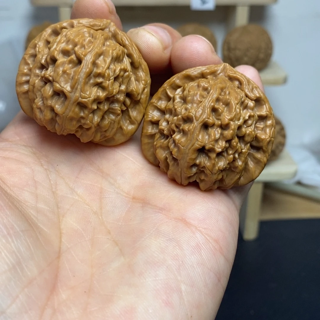 大叶紫檀（黑酸枝木类）40+三角白