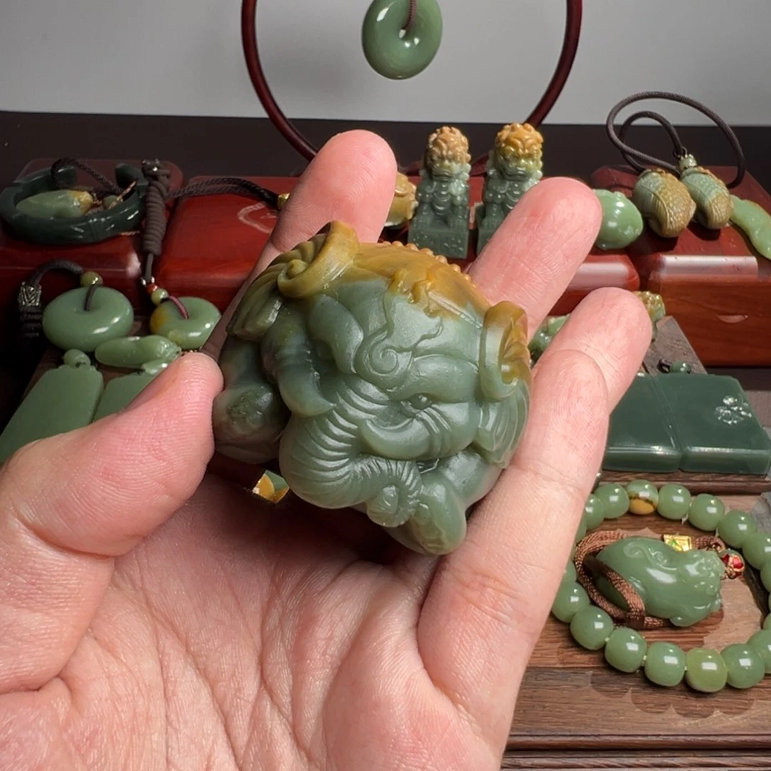 岫岩河磨玉（透闪石质玉）未镶嵌颈饰