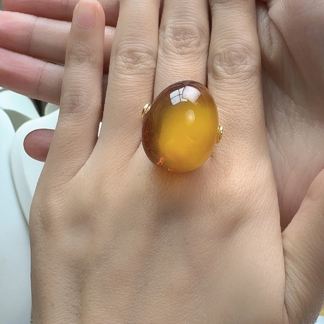 琥珀颈饰未镶嵌戒指