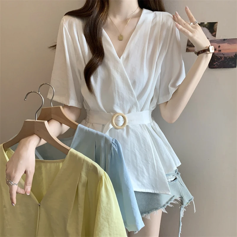 大码韩系设计感V领系带两边收腰宽松显瘦短袖小衫上衣女