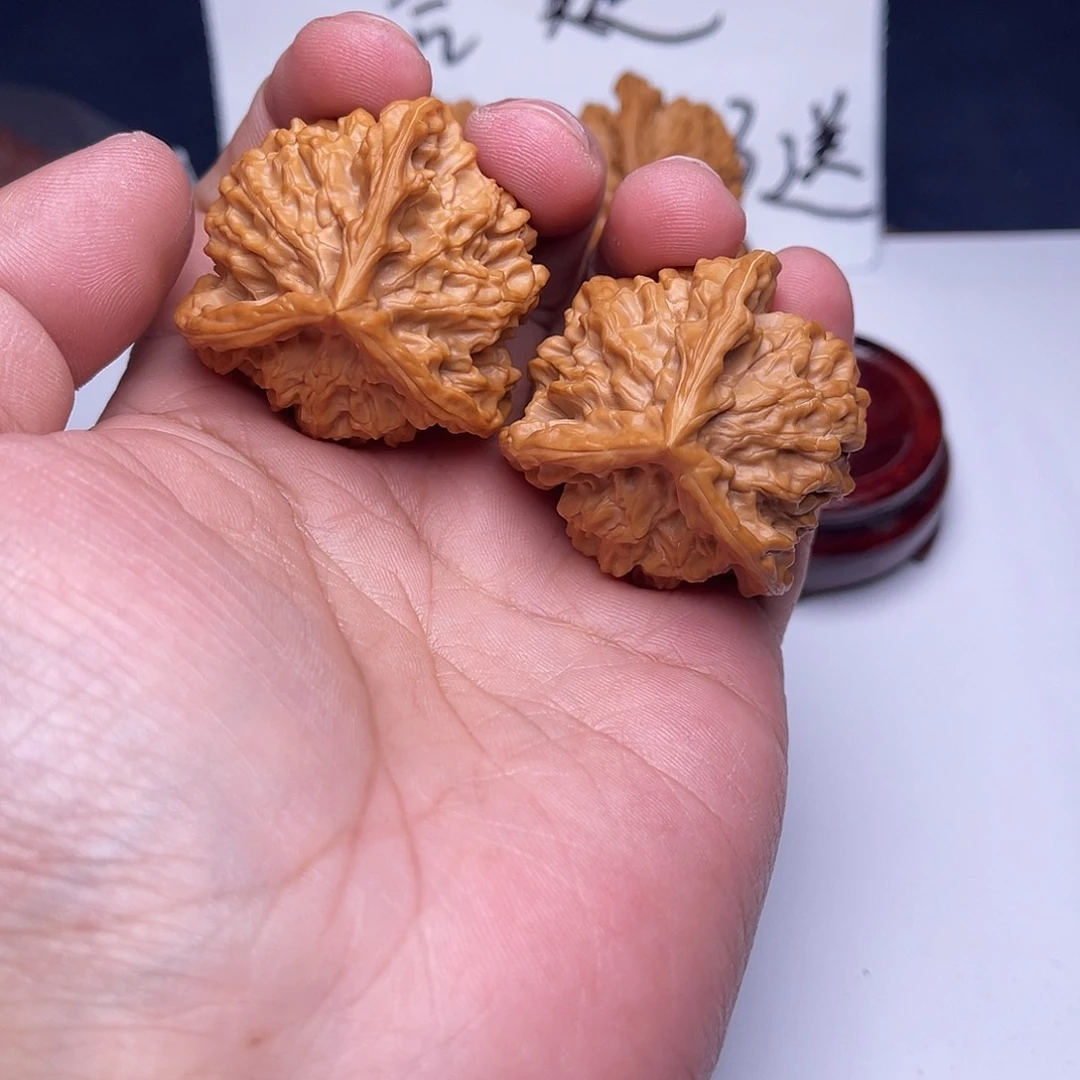 文玩核桃把件40盘山奔