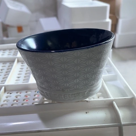 微瑕，不能明火，口径12高度6，2个斗笠碗