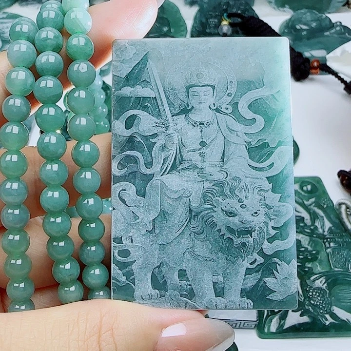 翡翠未镶嵌颈饰多样性发货天然的A货翡翠