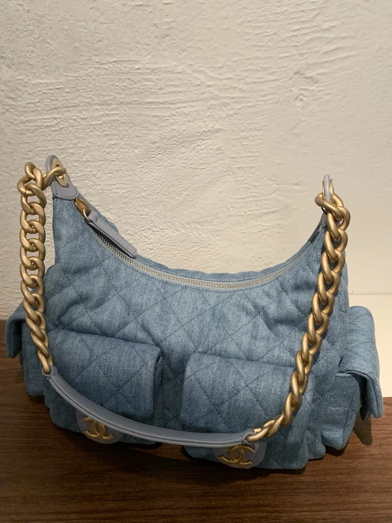 全新未使用 Chanel/香奈儿 25C 多口袋牛仔嬉皮Hobo 芯片款 31cm