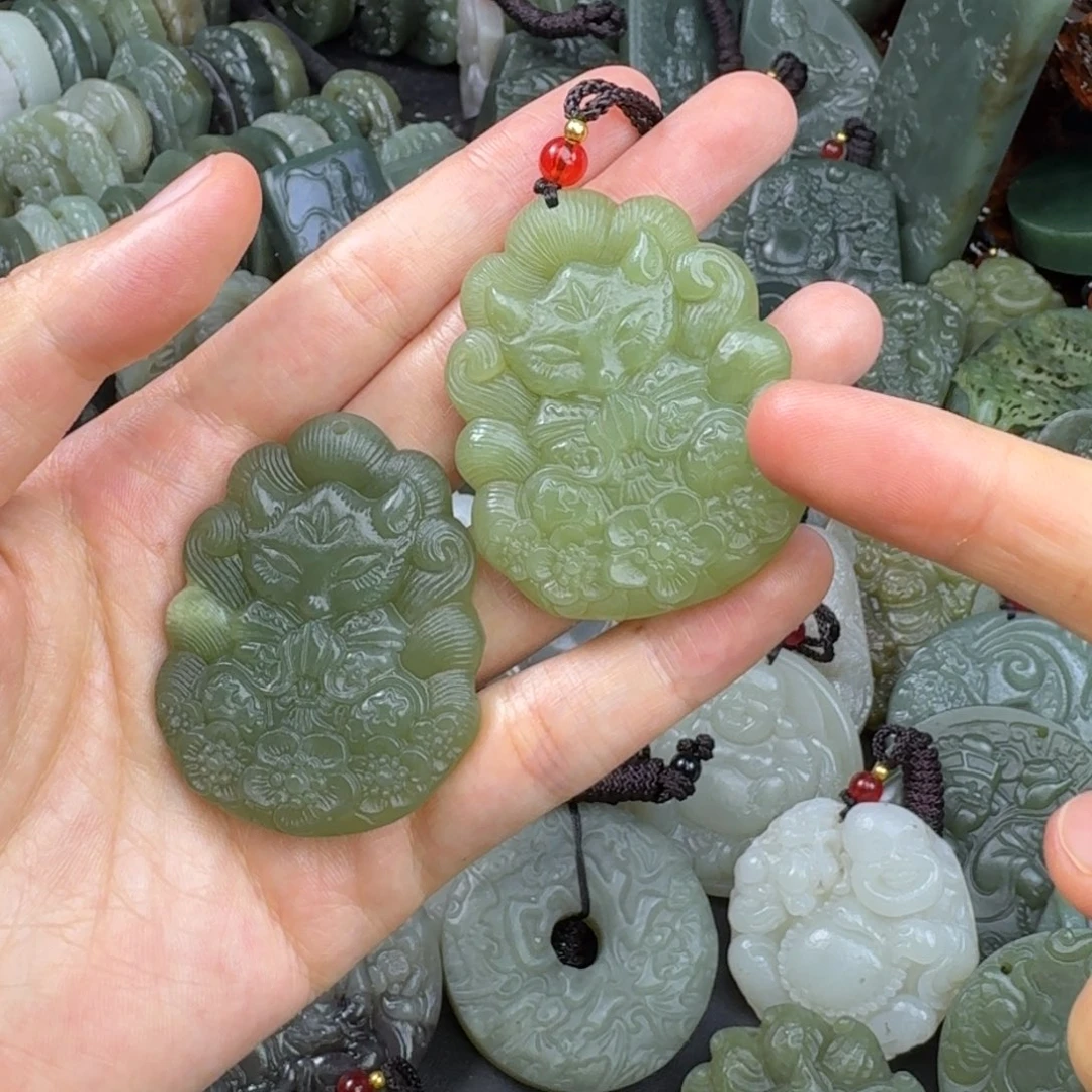 和田玉未镶嵌颈饰