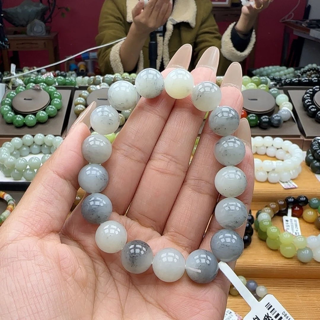 和田玉未镶嵌手串