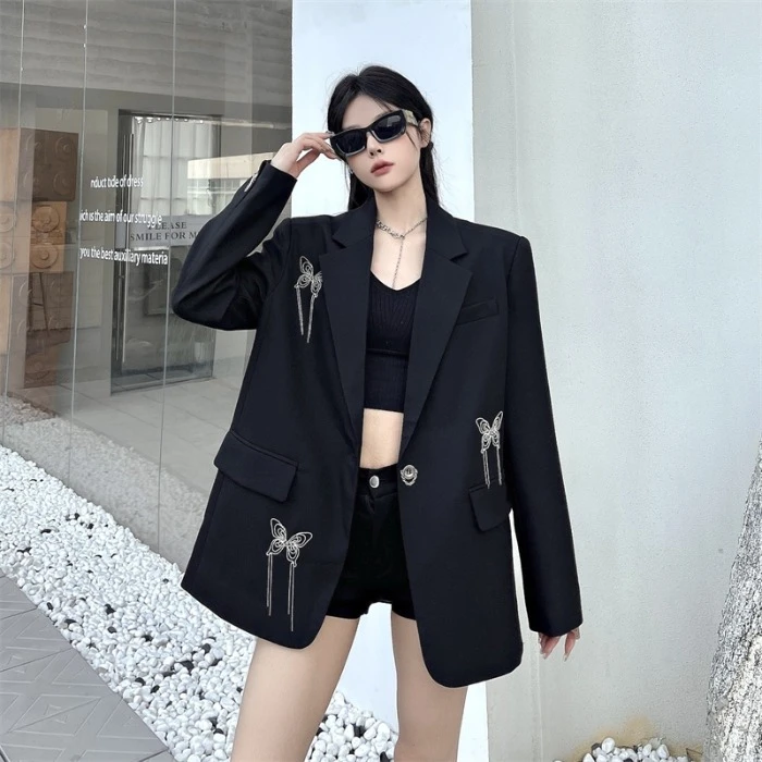 轻职风气质百搭秋季时尚蝴蝶刺绣黑色西装外套女小众设计西服上衣