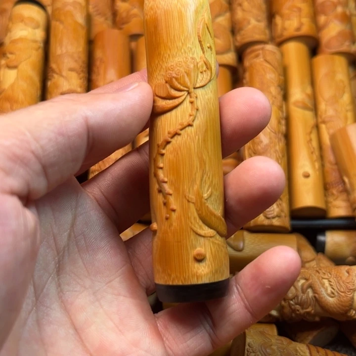 祝***好实心竹雕刻手把件