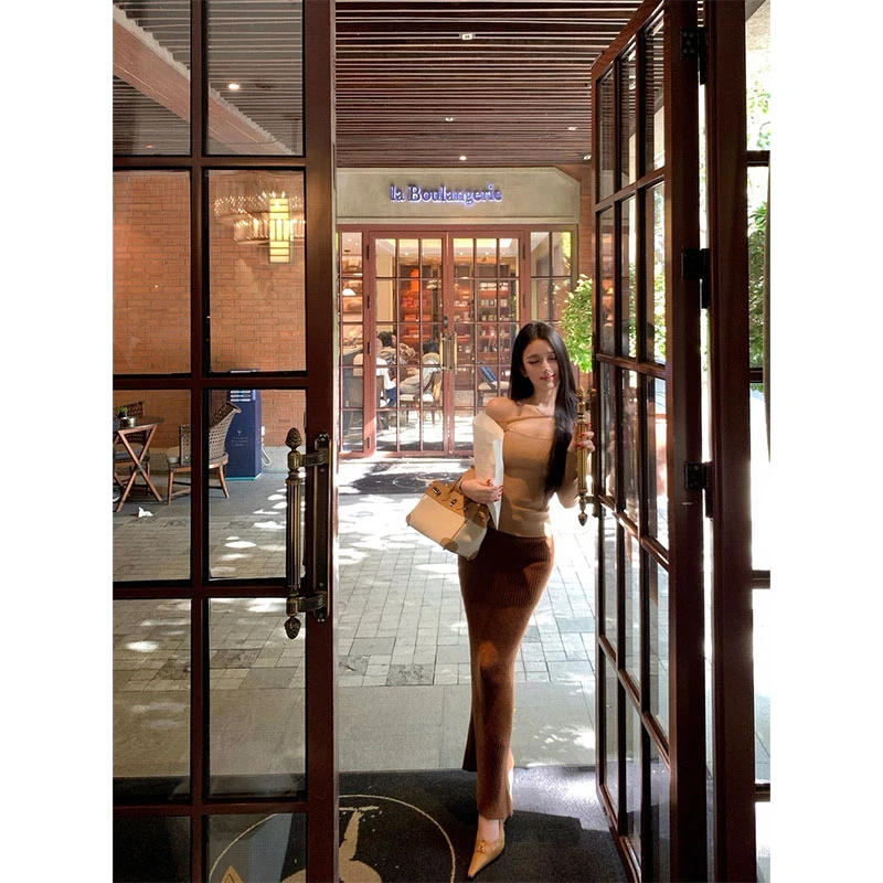 2025御姐纯欲时尚洋气修身设计感显瘦长袖上衣高腰包臀半身裙套装