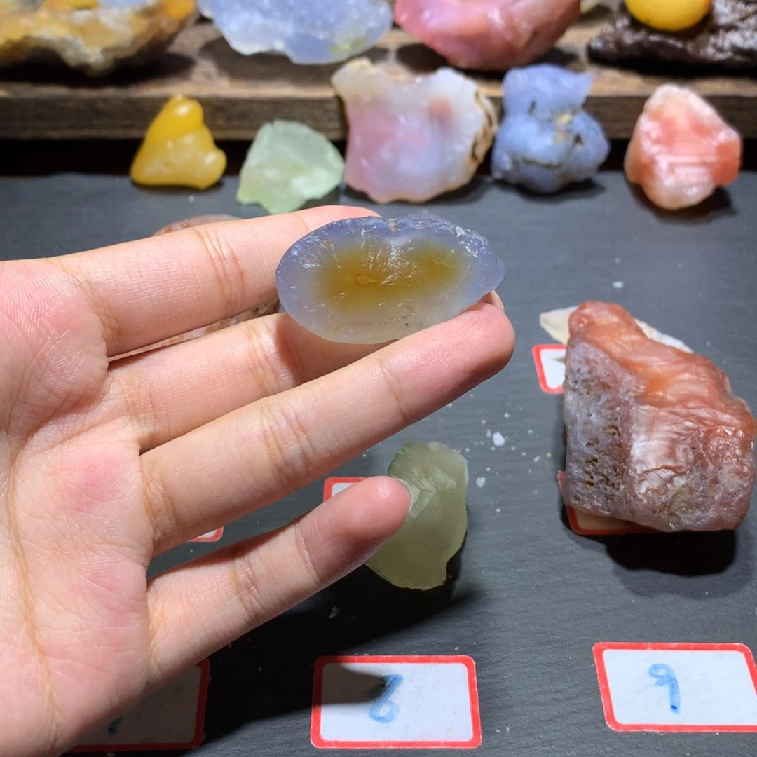 未镶嵌玛瑙/玉髓珠宝奇石