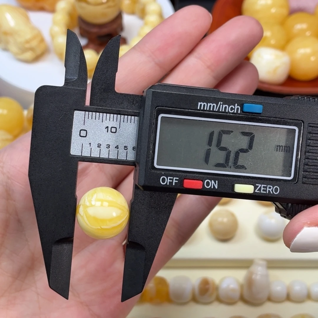 琥珀未镶嵌珠宝奇石焦皮眼睛白花蜡