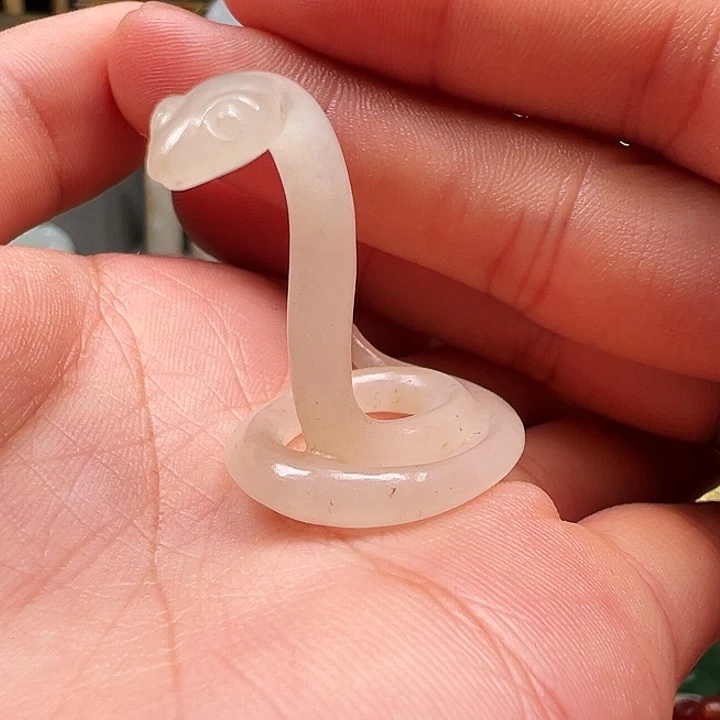 颈饰未镶嵌和田玉善*