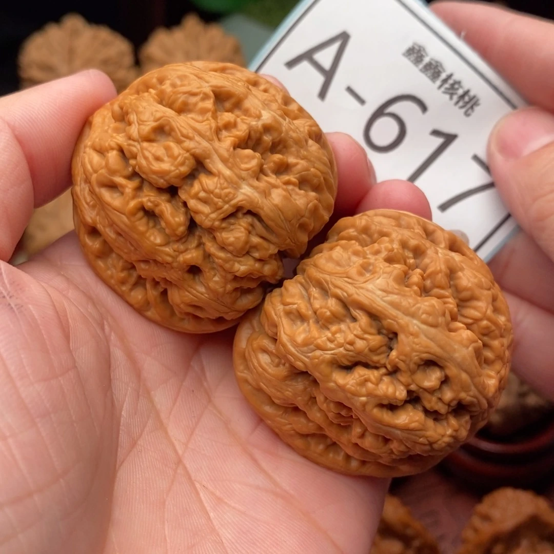 文玩核桃把件粗筋42