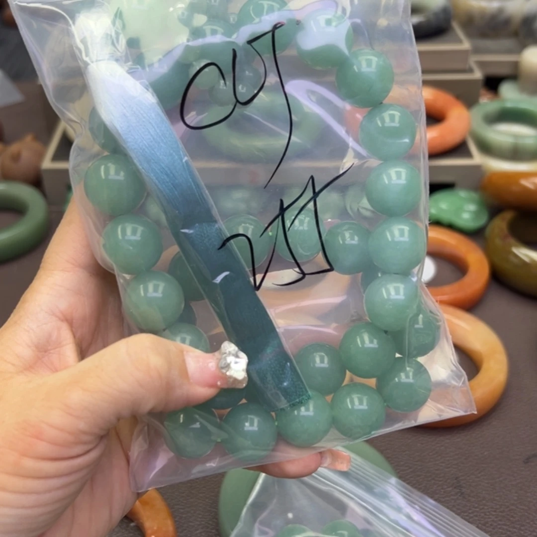 未镶嵌手镯石英岩玉C*J