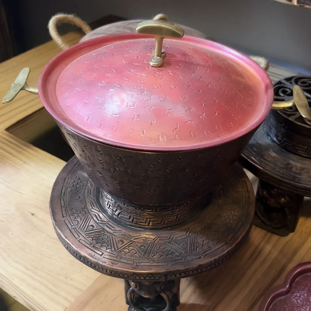 红盖子小锅手工锻打工艺