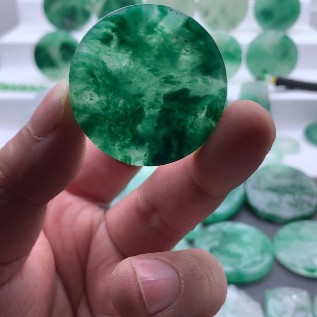 未镶嵌天然Ａ货放漏款石英质玉