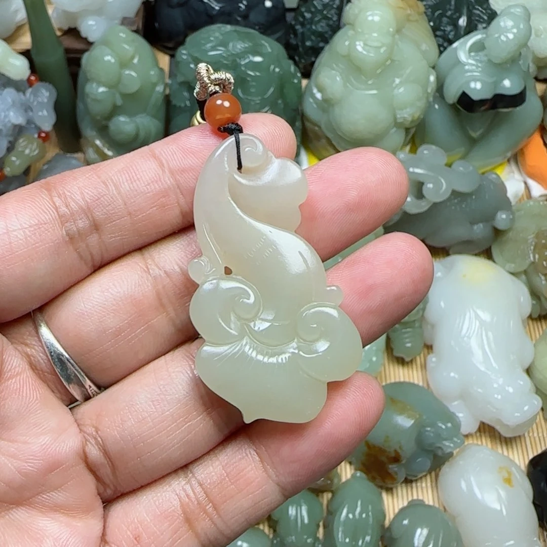 未镶嵌和田玉把件