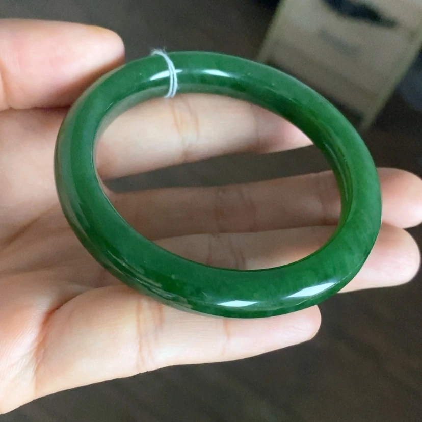 【闪购商品】未镶嵌手镯和田玉（碧玉）