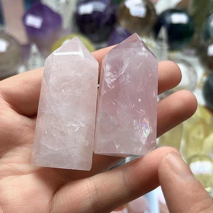 99克粉水晶柱2个未镶嵌水晶