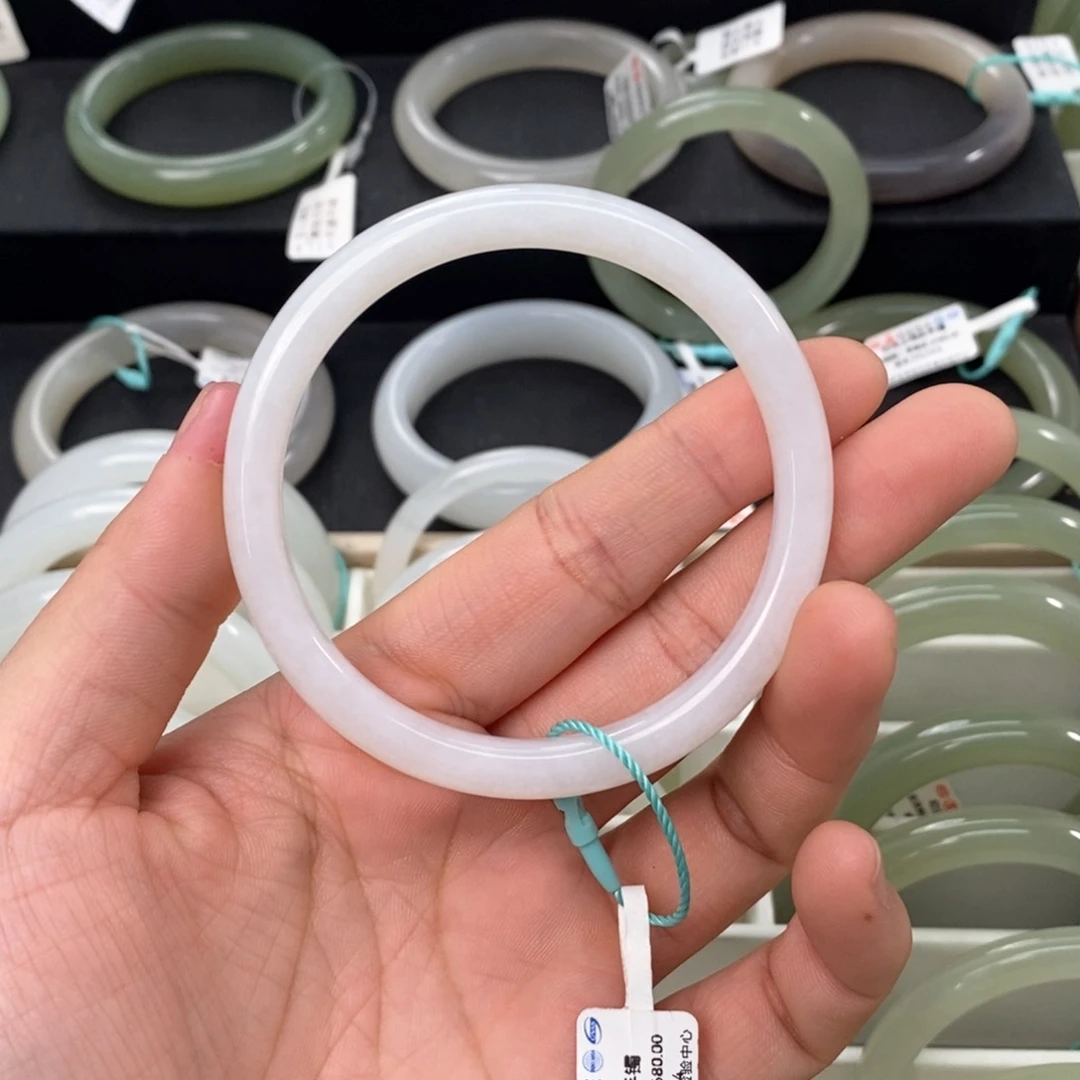 和田玉手镯未镶嵌58