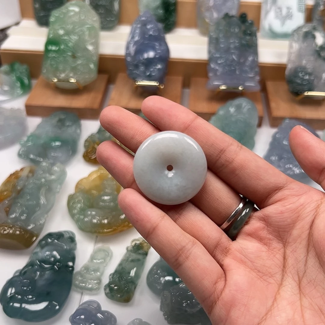 翡翠散珠天然翡翠吊坠