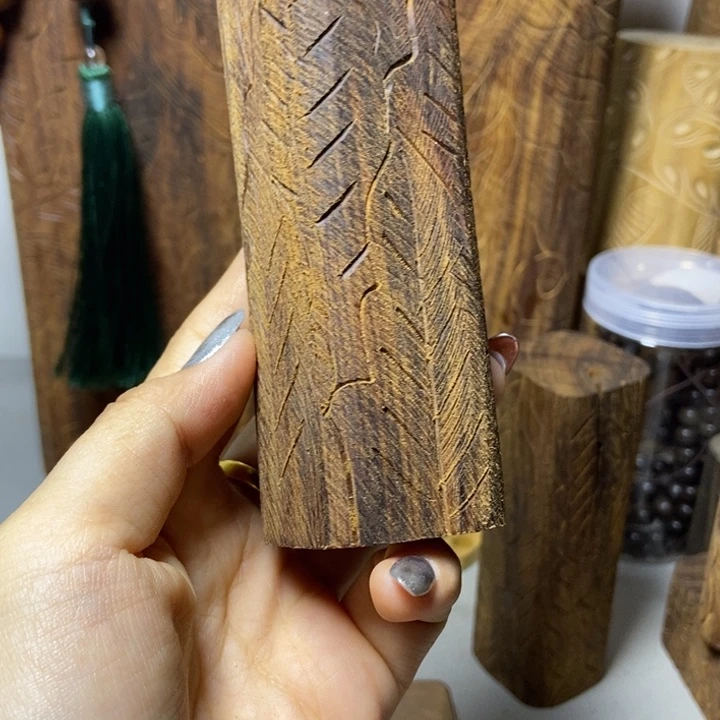 用***7木老山檀香木料正区