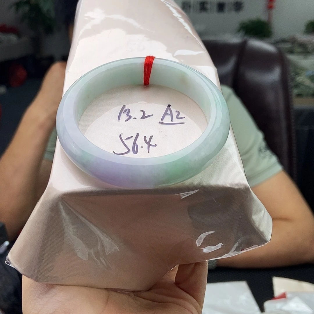 翡翠手镯未镶嵌拍一发一