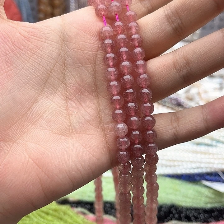 未镶嵌玛瑙/玉髓珠宝半成品一条6mm左右草莓晶