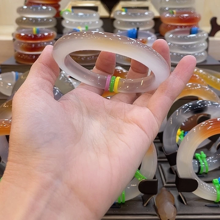 玛瑙/玉髓未镶嵌手镯10