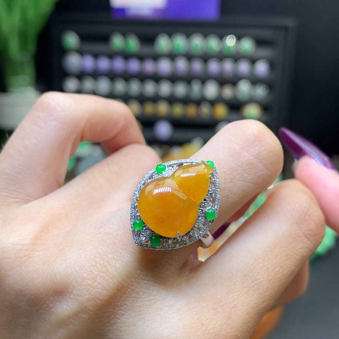 翡翠18K金镶嵌颈饰两用款